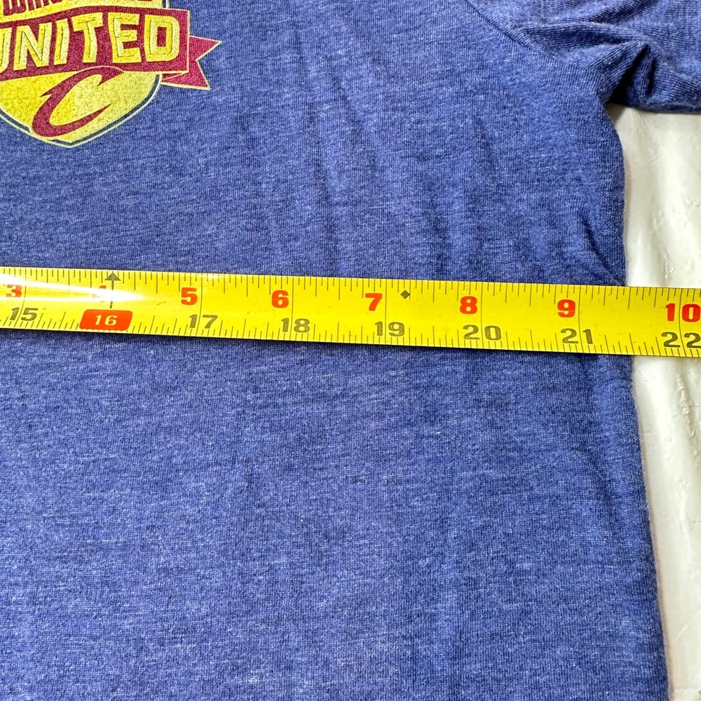 Cleveland Cavaliers Wine & Gold Blue Short Sleeve T-Shirt Size Large - Picture 3 of 6